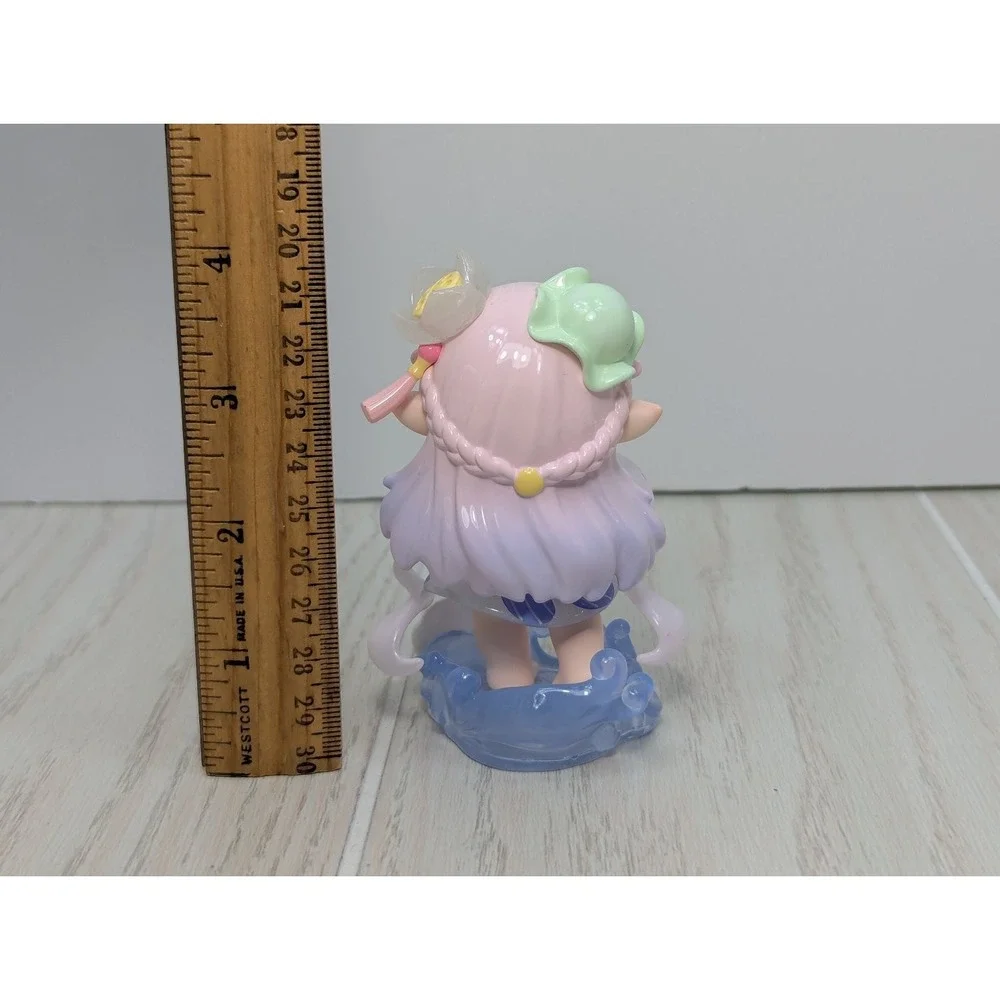 FLORA Compendium of Materia Medica Blind Box Water Lily Figure Only